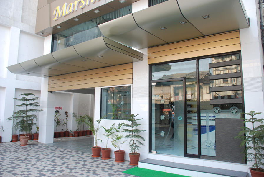 Capital O 978 Marshall The Hotel Ahmadabad Zewnętrze zdjęcie