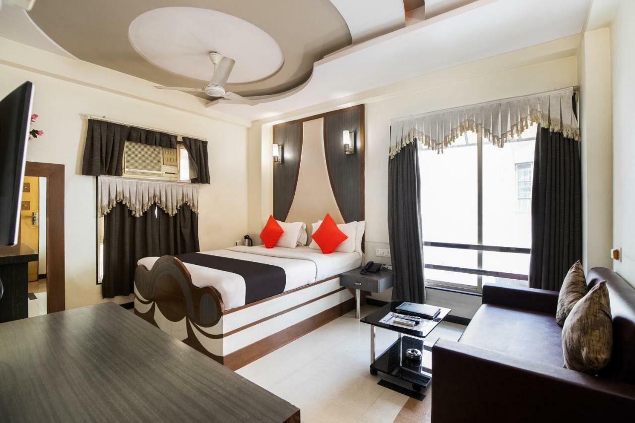 Capital O 978 Marshall The Hotel Ahmadabad Zewnętrze zdjęcie