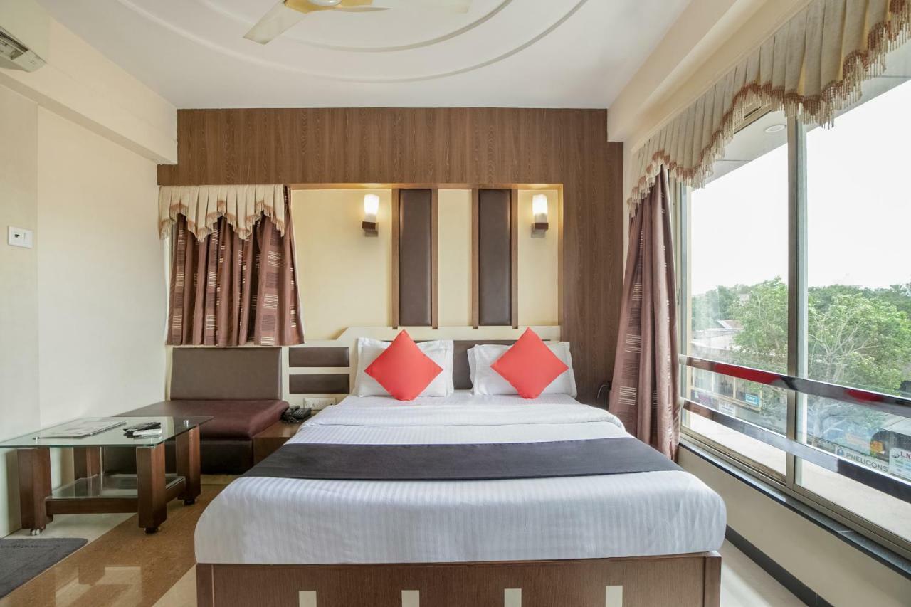 Capital O 978 Marshall The Hotel Ahmadabad Zewnętrze zdjęcie