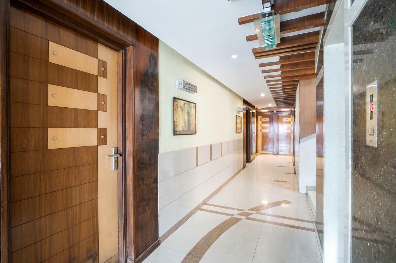 Capital O 978 Marshall The Hotel Ahmadabad Zewnętrze zdjęcie