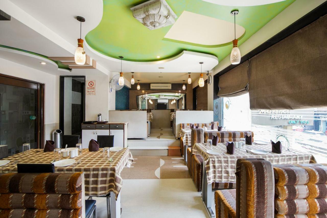 Capital O 978 Marshall The Hotel Ahmadabad Zewnętrze zdjęcie