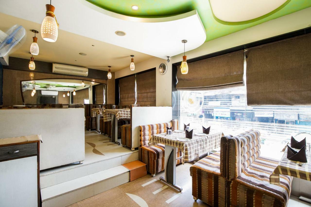 Capital O 978 Marshall The Hotel Ahmadabad Zewnętrze zdjęcie