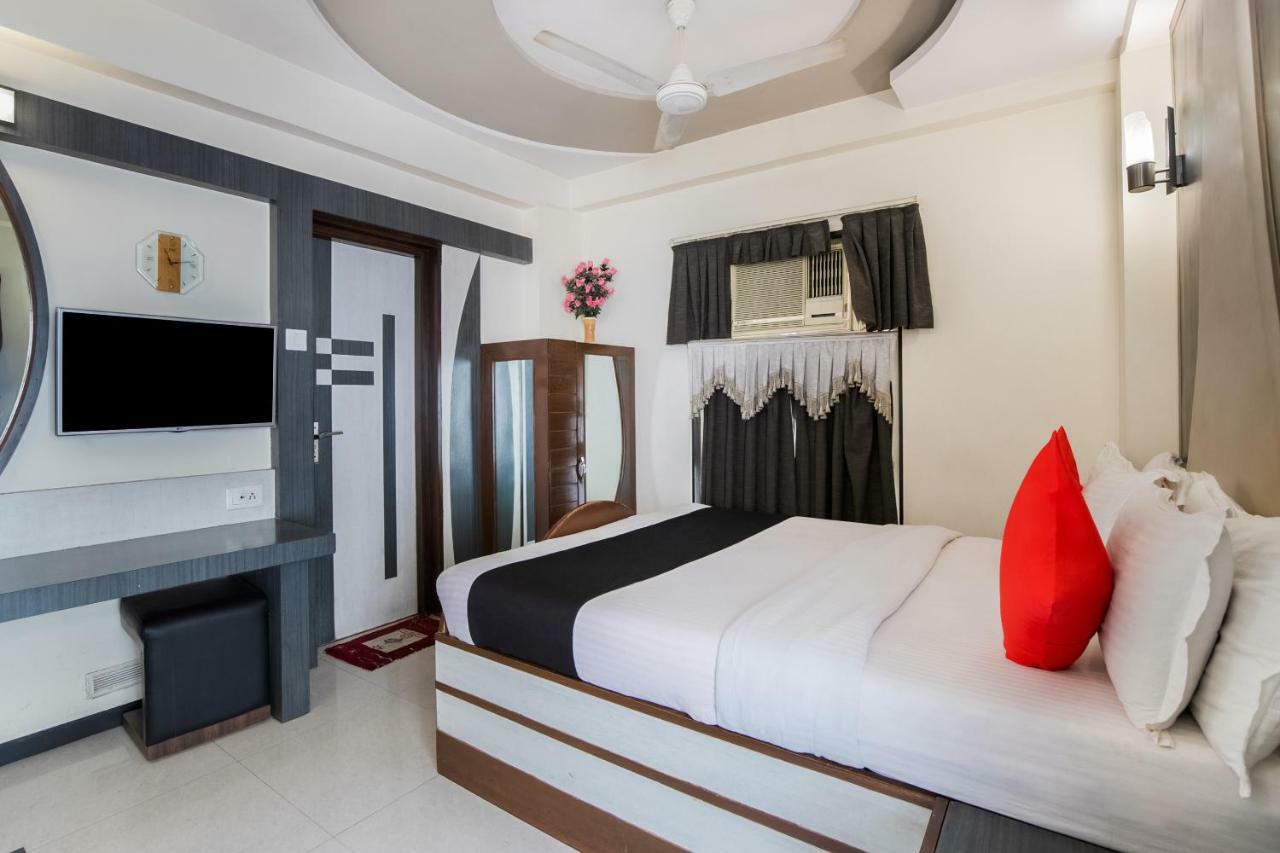Capital O 978 Marshall The Hotel Ahmadabad Zewnętrze zdjęcie